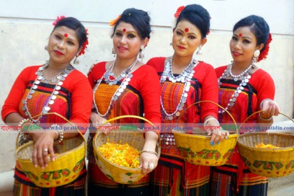 পাহাড়ে ফুল বিজু উৎসব শুরু