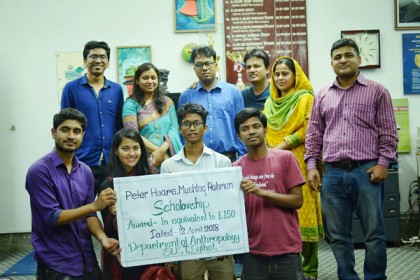 শাবিতে ‘পিটার হোর এন্ড মোস্তাক রহমান স্কলারশিপ অ্যাওয়ার্ড’ পেলেন ৫ শিক্ষার্থী