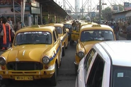 বামদের ডাকা হরতালে কোন প্রভাব নেই পশ্চিমবঙ্গে