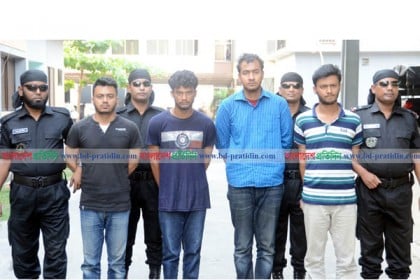 প্রশ্নপত্র ফাঁস চক্রের ৪ সদস্য গ্রেফতার