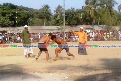 টেকনাফে ব্যাপক উৎসাহ উদ্দীপনায় বর্ষবরণ