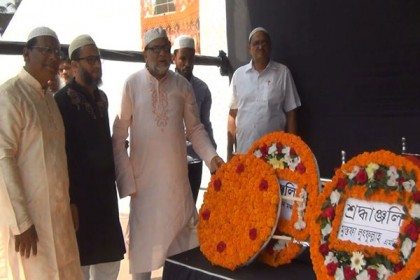 সাতক্ষীরায় রাষ্ট্রীয় মর্যাদায় মুক্তিযোদ্ধা কমান্ডারের দাফন সম্পন্ন 