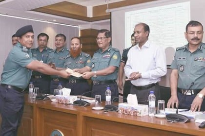 মার্চে ভালো কাজের স্বীকৃতি হিসেবে ডিএমপিতে পুরস্কৃত হলেন যারা