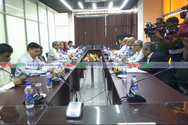 সিই‌সির স‌ঙ্গে বিএন‌পির বৈঠক শুরু 
