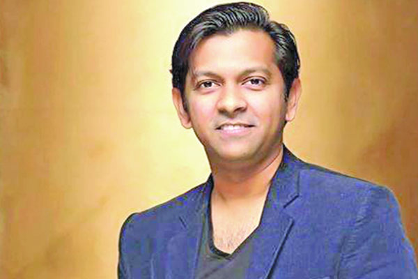 যুক্তরাষ্ট্রে ব্যস্ত তাহসান