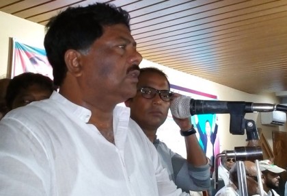 ভোট ও ভাতের অধিকার ফিরিয়ে দিন : দুলু