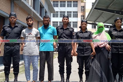 স্বামীকে ছেড়ে ২ বছরের মেয়ে নিয়ে জেএমবিতে যোগ দেয় মিতু