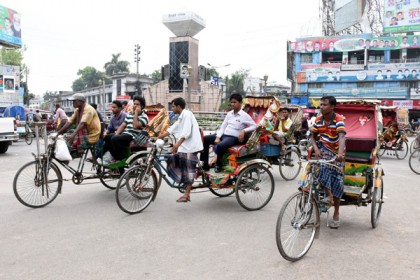 যন্ত্রদানবে পরিণত হয়েছে ব্যাটারিচালিত অটোরিক্সা, প্রাণ হারাচ্ছে যাত্রিরা 