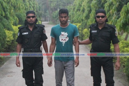এইচএসসির ভুয়া প্রশ্ন ছড়িয়ে প্রতারণা, গ্রেফতার ১