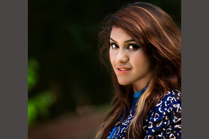 নতুন পরিচয়ে পূজা