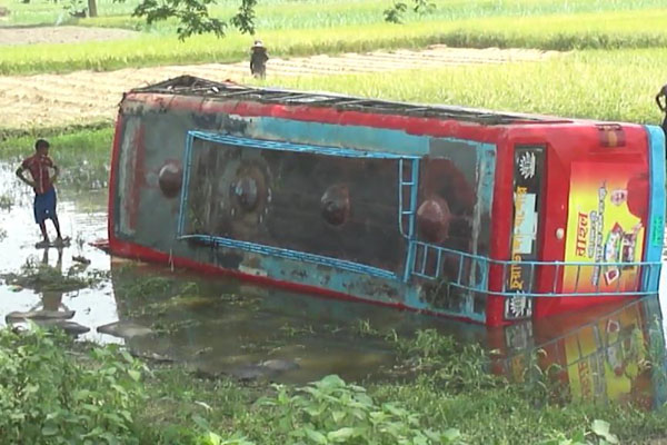 কালীগঞ্জে সড়ক দুর্ঘটনায় নিহত ১


