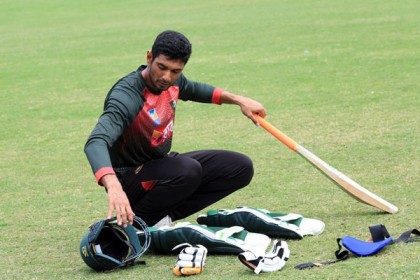 টাইগার শিবিরে আবারও ইনজুরি, এবার মাহমুদুল্লাহ