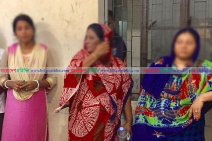 কিশোরীকে পতিতাবৃত্তিতে বাধ্য করায় তিন এনজিও কর্মী আটক