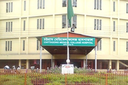 চমেক হাসপাতালে ন্যায্য মূল্যের ওষুধের দোকানে 'অগ্নিমূল্য'

