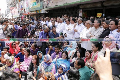 খালেদা জিয়াকে মুক্ত করে আনতে হবে:  মির্জা ফখরুল