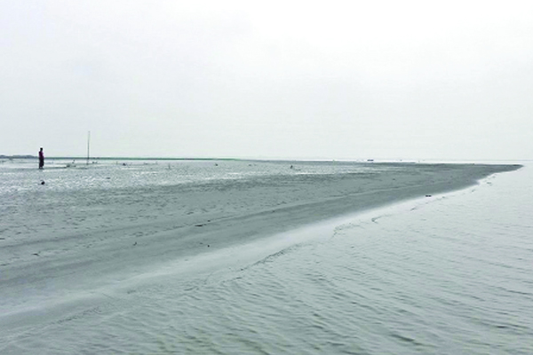 ৪২ নদীর ৬২৯ কি.মি ডুবোচর
