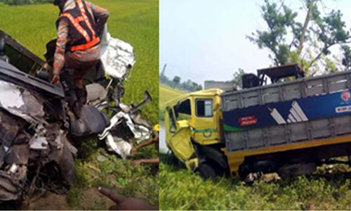 বগুড়ায় অ্যাম্বুলেন্স-ট্রাকের সংঘর্ষে নিহত ২, আহত ৩