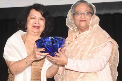 ‘গ্লোবাল উইমেনস লিডারশিপ অ্যাওয়ার্ড’ পেলেন প্রধানমন্ত্রী