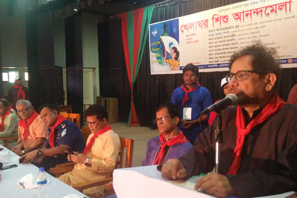 'পত্রিকাগুলো শিশুদের আগের মতো জায়গা দিচ্ছে না'