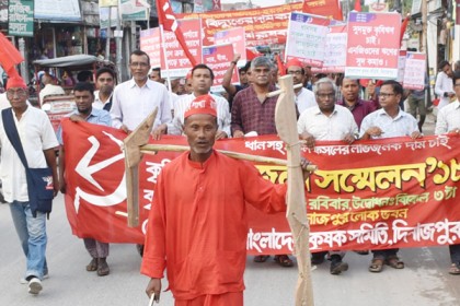 কৃষি নিয়ে ব্যবসা করছে বহুজাতিক কোম্পানিগুলো

