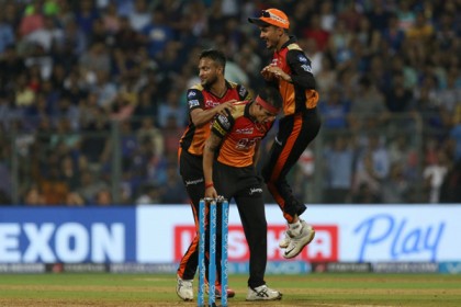 রাজস্থানকে হারিয়ে শীর্ষে সাকিবের সানরাইজার্স