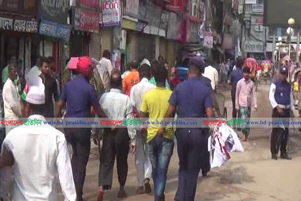 শ্রমিক কল্যাণ ফেডারেশনের মিছিল থেকে জামায়াতের ১০ নেতাকর্মী গ্রেফতার

