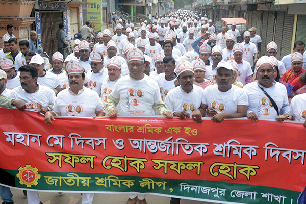 নানা আয়োজনে দিনাজপুরে মহান মে দিবস পালিত 