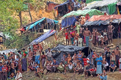 টেকনাফে শরণার্থী ক্যাম্পে শিশু নিহত, আহত ২