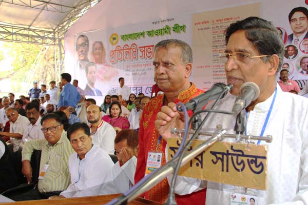 'বিএনপি সন্ত্রাসকে রাজনীতির হাতিয়ার হিসেবে ব্যবহার করছে'

