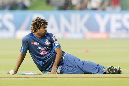 চাপে মুম্বাই, শ্রীলঙ্কায় ফিরছেন মালিঙ্গা