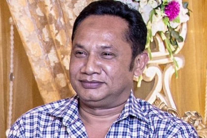যত দোষ নন্দ ঘোষ!