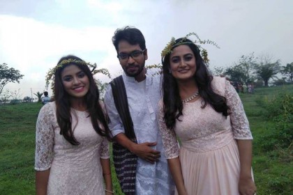 অর্পণার ‘মেঘবালিকার জন্য রূপকথা’