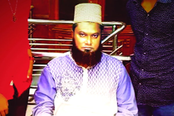 নারায়ণগঞ্জের ত্রাস কে এই পলাশ?
