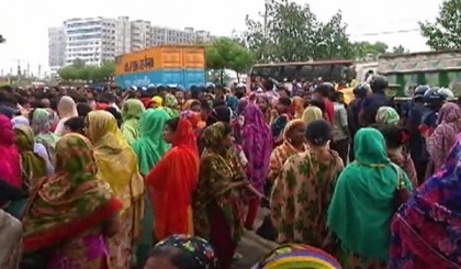 সাভারে ঢাকা-আরিচা মহাসড়ক অবরোধ