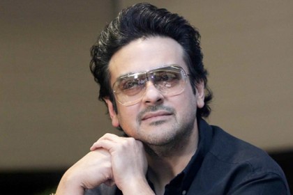 আদনান সামিকে 'ভারতীয় কুকুর' বলে অপমান 