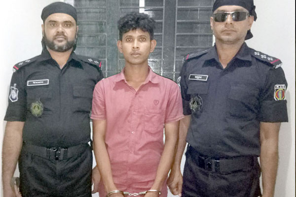 কুয়াকাটায় ইয়াবাসহ যুবক আটক