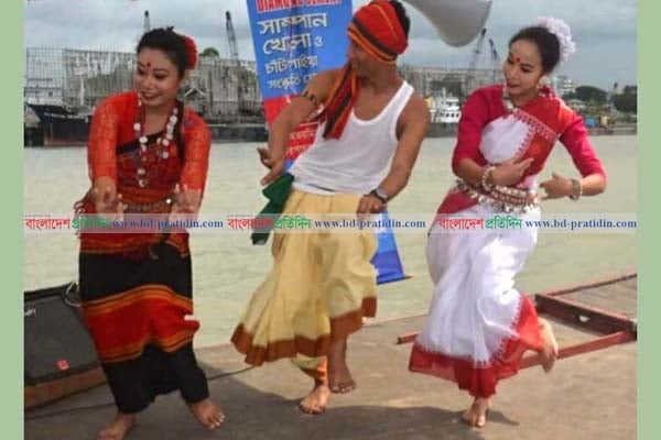 কর্ণফুলী নদী রক্ষায় ‘বিনি সুতার মালা’