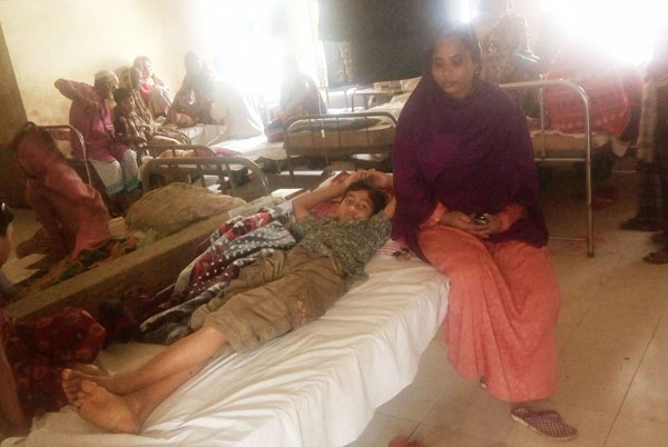 নেত্রকোনায় শিক্ষকের বিরুদ্ধে ছাত্রকে মারধরের অভিযোগ