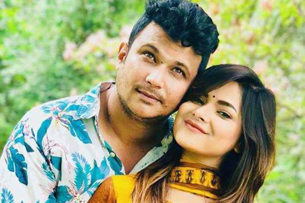 প্রথমবার জুটি বাঁধলেন নাঈম-সাবিনা