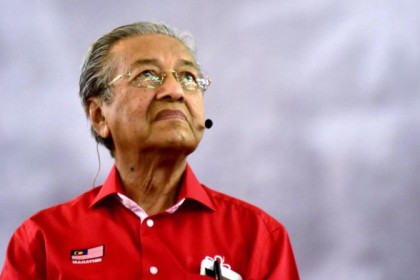 যে গল্পের হিরো মাহাথির 