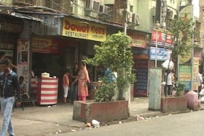 কলকাতার নিউ মার্কেটের হোটেলে ভাগাড়ের পচা মাংস