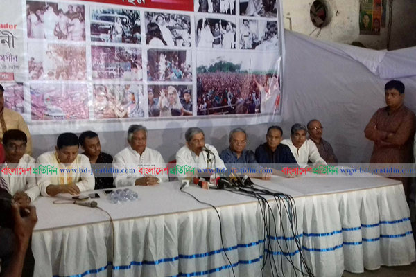 জাতীয় ঐক্যের মাধ্যমে দেশ ও গণতন্ত্রকে মুক্ত করতে হবে: ফখরুল