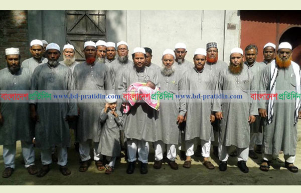 নাটোরে বিয়ের ১৪ বছর পর বৌভাত!