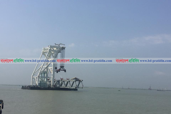 পদ্মা সেতুতে বসছে চতুর্থ স্প্যান