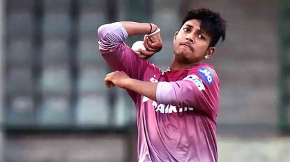 আইপিএলে প্রথম নেপালি ক্রিকেটারের অভিষেক 