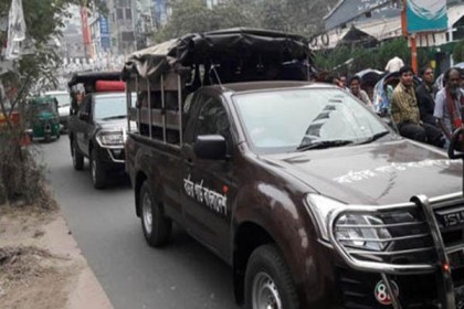 খুলনায় ১৬ প্লাটুন বিজিবি মোতায়েন 