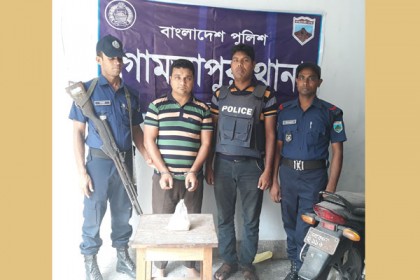 চাঁপাইনবাবগঞ্জে গান পাউডারসহ শিবির নেতা আটক

