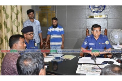 মাদ্রাসা সুপারের মাথায় মল ঢেলে উল্লাস, গ্রেফতার ৩