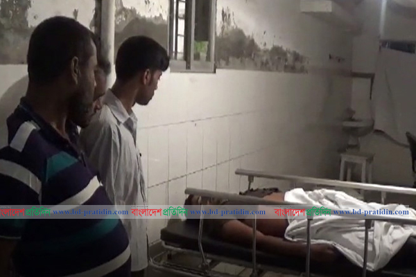 সাভারে সড়ক দুর্ঘটনায় ২ মোটরসাইকেল আরোহী নিহত 
