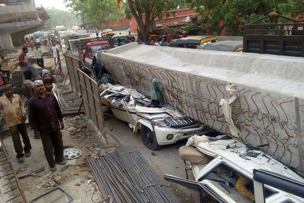 ভারতে নির্মাণাধীন ফ্লাইওভার ধসে ১৮ জন নিহত